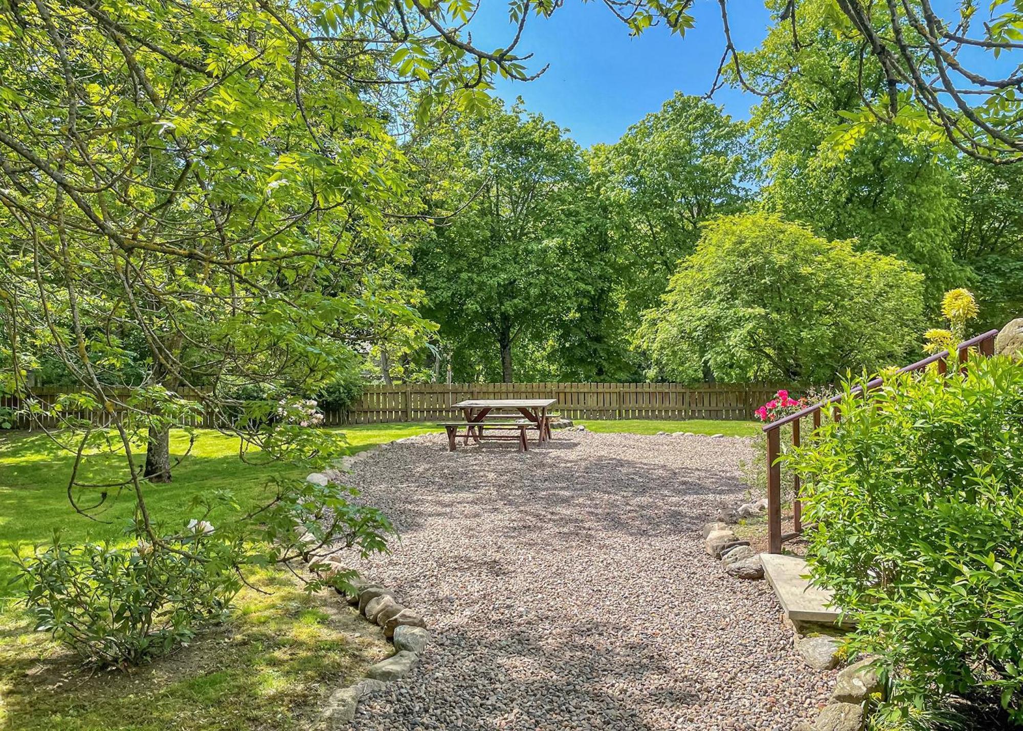 Glen Clova Lodges Inchmill Eksteriør billede